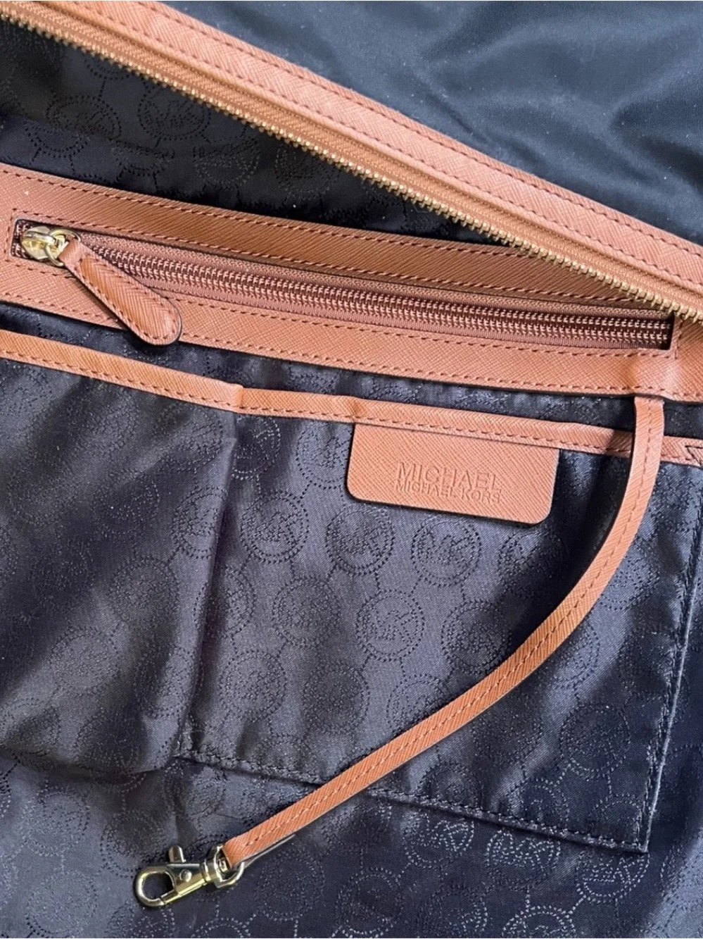 Michael Kors Kempton Black Nylon & Leather Crossbody Handbag